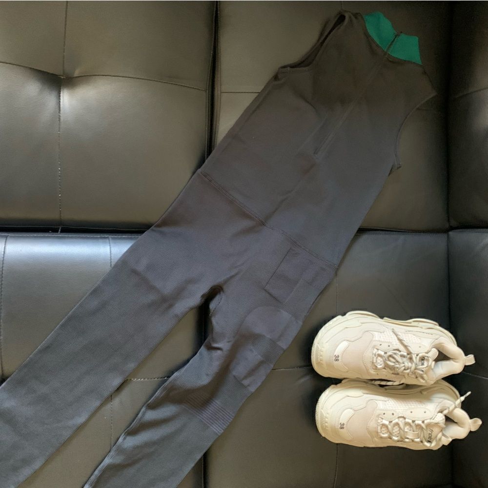 ADIDAS BLACK JUMPSUIT - Picture 6 of 10